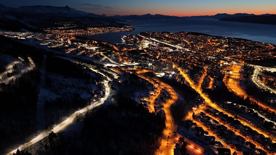 Abisko: Fjord Sightseeing and Photography Tour - Crossing into Norway via Riksgränsen and what it changes