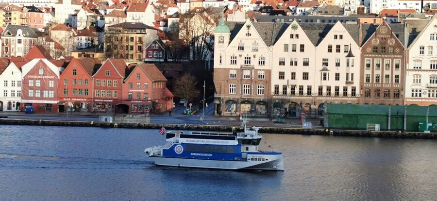 Bergen: Mostraumen Fjord Cruise, Mt Fløyen, City Sightseeing - What I’d expect from the guide experience