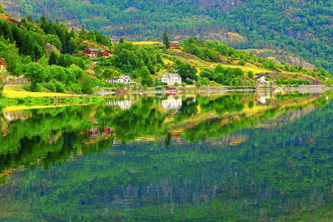 Bergen to Flam "The King of Fjords" One-Way or Round-Trip Cruise Ticket - Entering Sognefjord: The Views, the Stops, and How to Use the Time