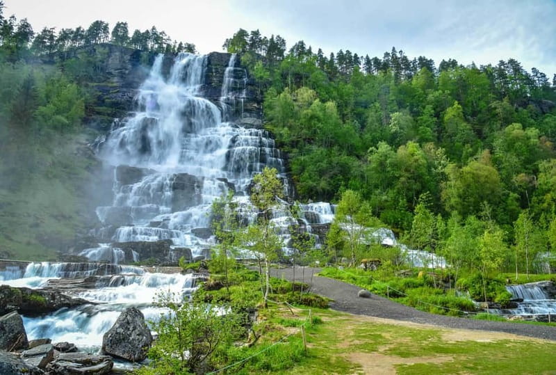 Bergen: UNESCO Fjord Cruise, Flåm & Stegastein - Incl. Lunch - Who should book this Fjord cruise day, and who should skip it