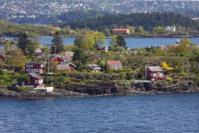 Fishing in Oslo Fjord - Gear, instruction, and why this tour works for beginners