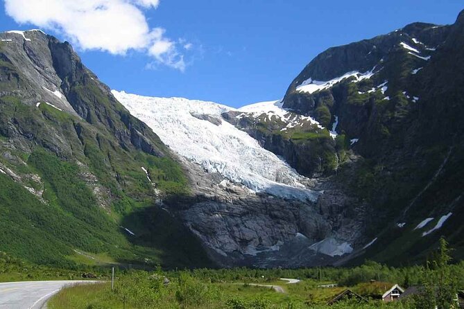 Fjord Cruise to Sognefjord and Bøyabreen Glacier - Fjærlandsfjorden boat ride to Fjærland: the part that slows your mind down