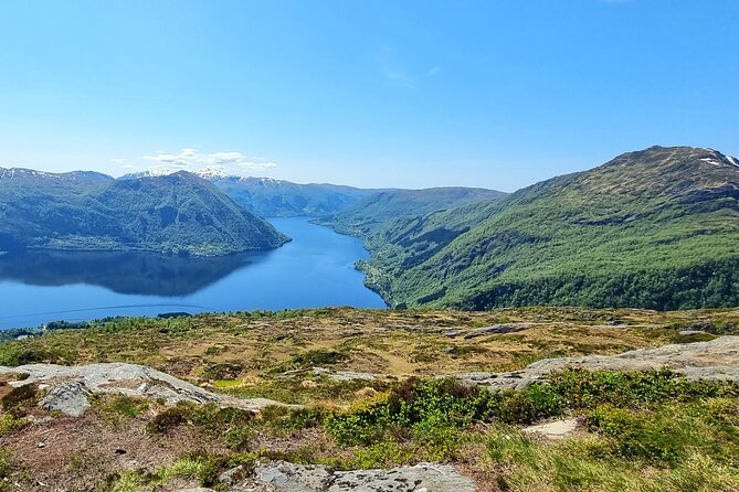 Fjord Hiking - Public tour - Choosing the summit: Mt. Hananipa, Bruviknipa, or Arnanipa