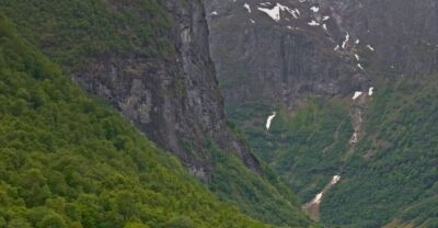 Fjords: Private Trip with Train and Cruise Ride - Flåm Railway: The Train Ride That Turns Elevation Into Drama