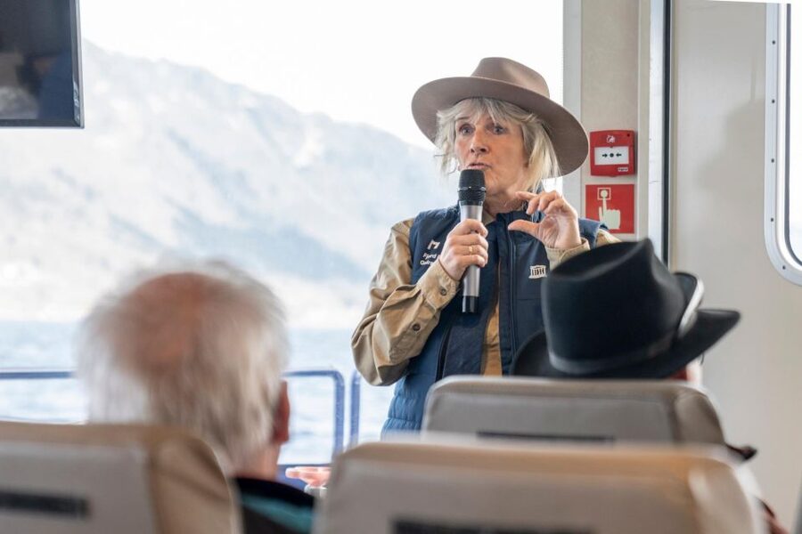 From Ålesund: Winter Fjord Cruise to Geirangerfjord - Food and Snacks on Board: Light Lunch and Local-leaning Options