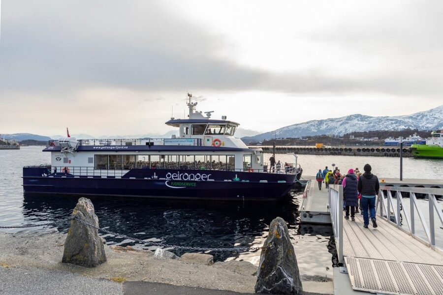 From Ålesund: Winter Fjord Cruise to Geirangerfjord - The Boat Ride: Keiser Wilhelm, Two Three-Hour Legs, and That Last 45 Minutes