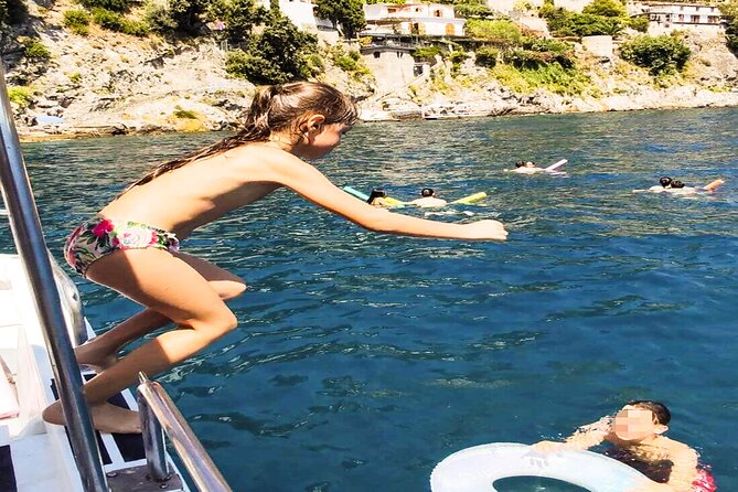 From Amalfi: Coast & Furore Fjord Boat Tour with Swim Break - Why the 11:00 departure works so well on Amalfi