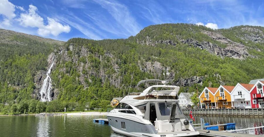 From Bergen: Modalen Private Fjord Cruise with Waterfalls - Why a private Modalen fjord cruise feels different from a big-boat day