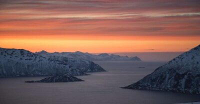 From Tromso: Norwegian Fjords Half-Day Tour - Meeting at Magic Ice Bar and What the Minibus Means for You
