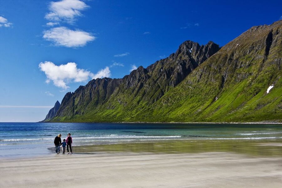 From Tromsø: Self-Guided Fjord Tour to Senja and Local Lunch - Senja sightseeing blocks: how the photo stops work