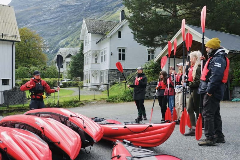 Geiranger: Beginner-Friendly Fjord Kayaking - Your guide’s job: local stories, wildlife odds, and better photos