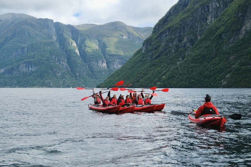 Geiranger: Beginner-Friendly Fjord Kayaking - The 2-hour paddle through Geirangerfjord: what you’ll actually see
