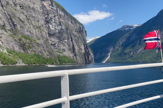 Geiranger Fjord Tour (Geiranger-Hellesylt one way) - Route Snapshot: From Geiranger Hurtigbåtkai to Hellesylt Ferjekai