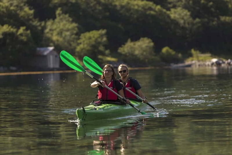 Geiranger: Guided Kayak Tour in Geiranger Fjord - Skagevika, Gjaerdefossen, and Eagle Bend: The Photo Stops That Matter