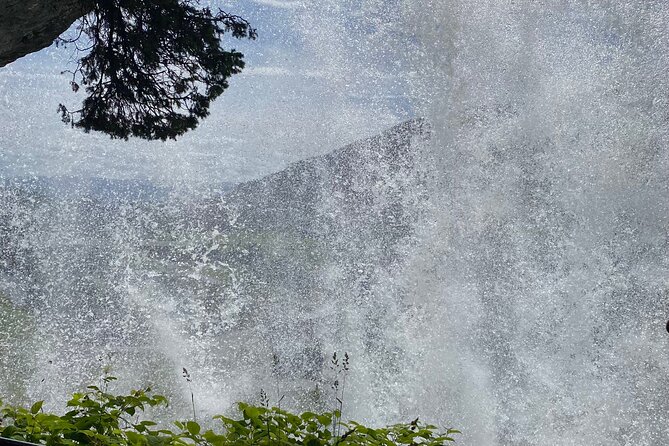 Guided tour to Hardanger Fjord, Waterfalls and Ferry Crossing - Mørkhølsfossen: small waterfall, calm energy