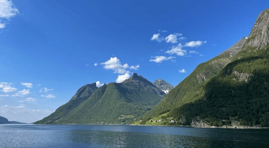 Hjørundfjord Fjord Cruise Afternoon Rountrip from Ålesund - Øye village and Hotel Union Øye: time to wander, not rush
