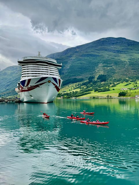Olden: Experience Beginner-friendly Fjord Kayaking - The Two Hours on Water: What the Session Actually Feels Like