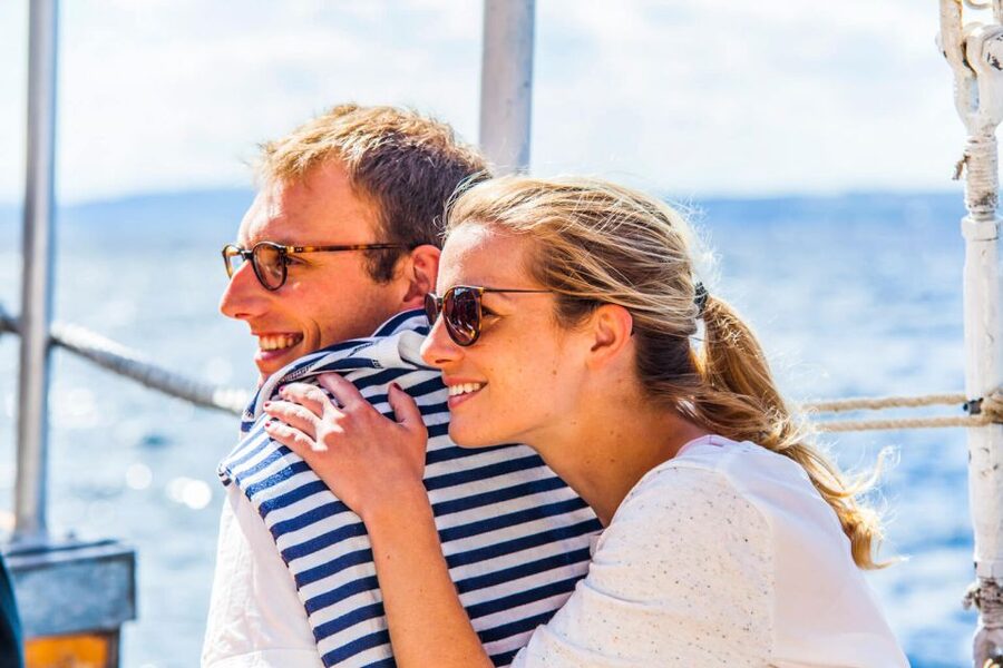Oslo: Best of Oslo Walking Tour & Fjords Sightseeing Cruise - Cruise Time: 2 Hours of Fjords Views on an Open-Top Vessel