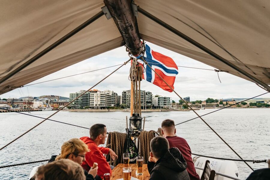 Oslo: Fjord Evening Cruise with Shrimp Buffet - Where You Board at Oslo City Hall Pier 3