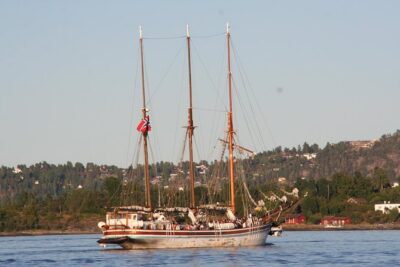 Oslo Fjord Evening Cruise with Shrimp Buffet on a Sailing Ship - The route: Oslo Opera House, Akershus Fortress, and the fjord islets