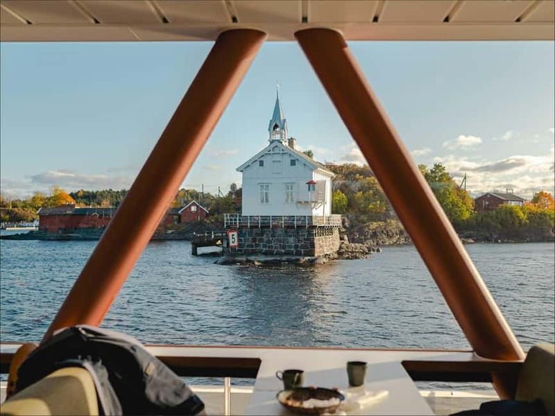 Oslo: Guided Sightseeing Fjord Cruise on Premium Silent Boat - When to go: weather-smart tips for your Oslofjord timing