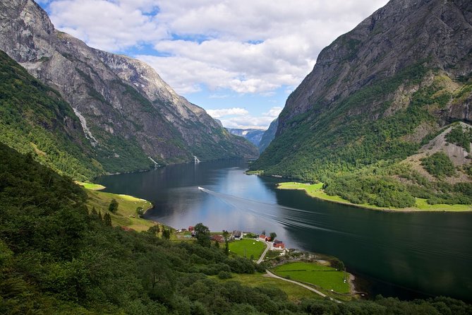 Oslo To Bergen Self-Guided Full Day Trip with Flåm Railway And Fjord Cruise - How the Self-Guided System Works in Practice