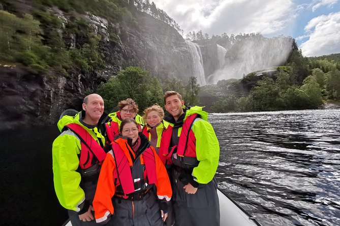 Private Cruise: Mostraumen by Zodiac or Lux Pontoon Boat - Stamneshella, Skipshelleren, and Bolstadstraumen: nature plus real-time history