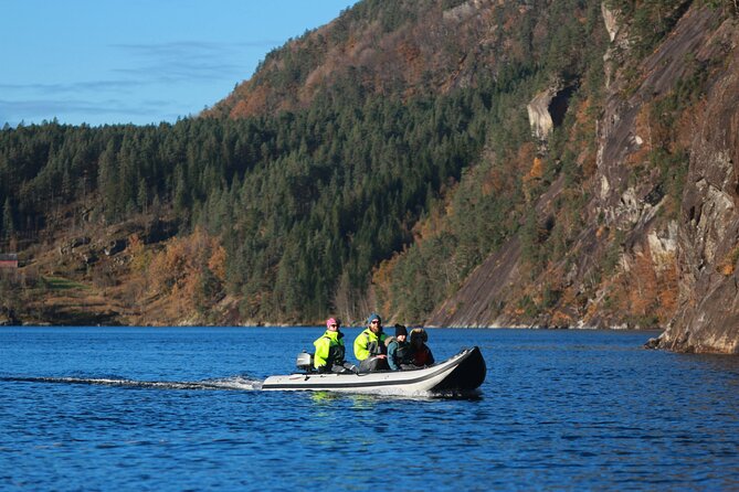 Private Fjordcruise by Luxury Pontoon Boat - Bergen Fjords - Meals and breaks: what to plan for