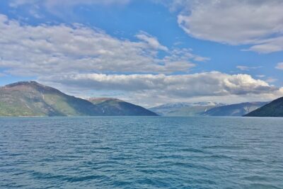 PRIVATE GUIDED TOUR: King of the Fjords – round trip to the Sognefjord, 11 hours - Coffee with views: Storesvingen Fjellstove stop