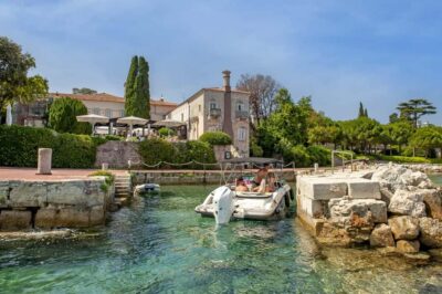 Rovinj: Lim Fjord & Rovinj islands Speedboat Tour - Getting aboard: pickups and meeting the skipper without stress