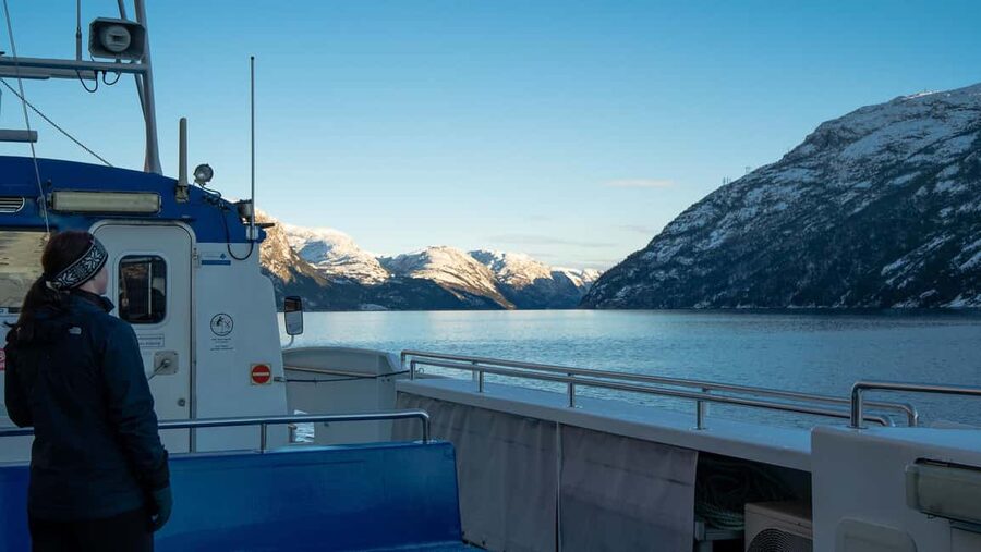 Stavanger: Scenic Fjord Cruise to Lysefjord and Preikestolen - Preikestolen (Pulpit Rock): how to use your time with the right expectations