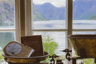 Taste of the Fjord Guided Food Tasting Experience in Flåm - The Main Stop: The Fjord Farm In Flam (What You’ll Actually Do)