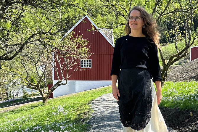 Taste of the Fjord Guided Food Tasting Experience in Flåm - Group Size: Why Max 30 Matters for Your Experience
