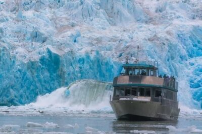Tracy Arm Fjord and Glacier Explorer from Juneau - The main event: 3 hours in Tracy Arm Fjord
